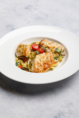 pasta with chicken and tomatoes