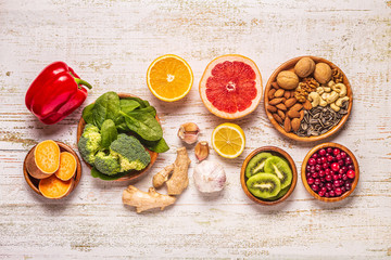 Fototapeta na wymiar Foods that boost the Immune System