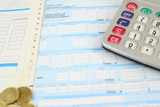 Banking form to pay Italian taxes