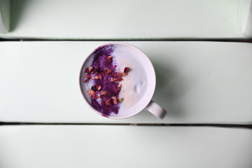 purple ube latte