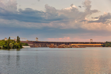 Fototapeta na wymiar Dnieper River and hydroelectric power plant dam in Zaporizhia, Ukraine.