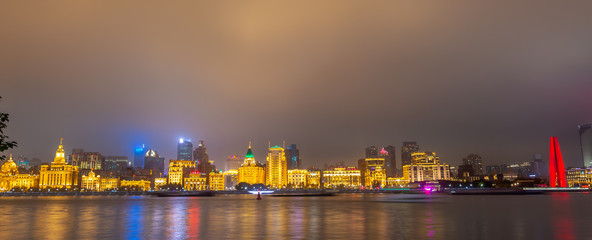 Fototapeta na wymiar panoramic view of shanghai skyline , China.