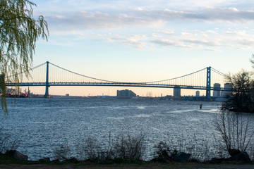 The Ben Franklin Bridge from Penn Treaty Park