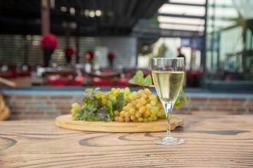 lunc menü with wine