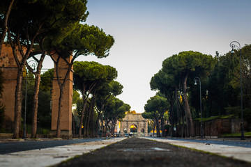 Rome, early morning, the triumphal arch of Constantine, Via Triumphalis