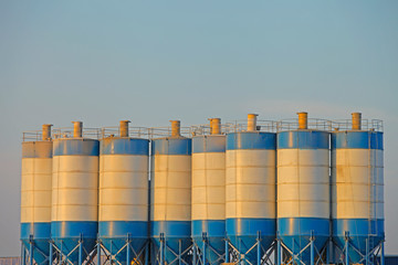 Apply to concrete mixer, site construction facilities.