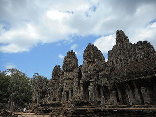 アンコール・トム、バイヨン寺院