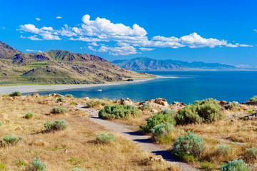 Beautiful landscape on Antelope Island © tristanbnz
