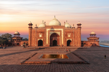 Kau Ban Mosque, Taj Mahal Mausoleum Complex, India