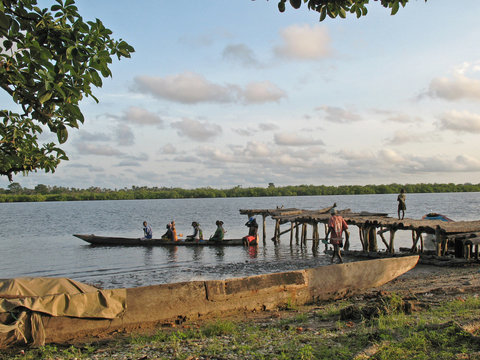 Transport of people through the Casamance river in the early hours of the day, Ziguinchor, Senegal, September 8, 2008