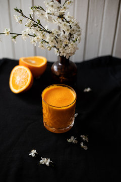 glass of orange juise