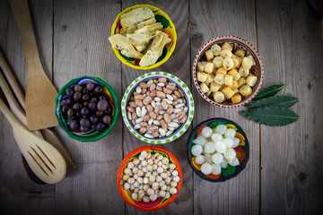 starters of legumes beans chickpeas artichokes olives onions