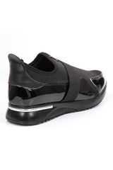 women sport shoes shoot in studio