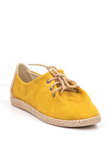 women shoes shoot in studio