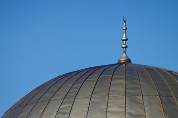 Fototapeta na wymiar Kuppel der Fatih-Moschee in Mülheim an der Ruhr 