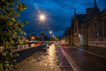 Fototapeta na wymiar Inverness bei Nacht