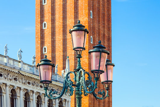 Richly decorated facade of the Palace