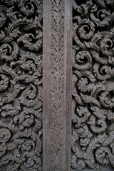 lod wood door and thai pattern