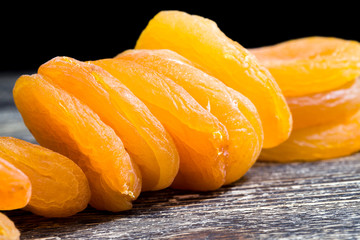 dehydrated dried apricots