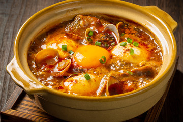 スンドゥブ・チゲ