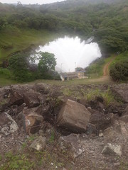 Acercamiento al chorro del dique