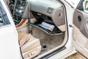 Pipe bomb in a glove box of a vehicle during an eod bomb technician search