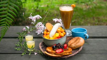 Vegetarian Breakfast frut juice