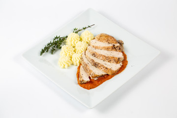 Chicken with tarragon sauce with mashed potatoes