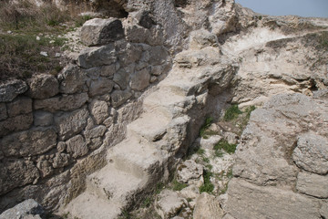  the ruins of the ancient city of Panticapaeum