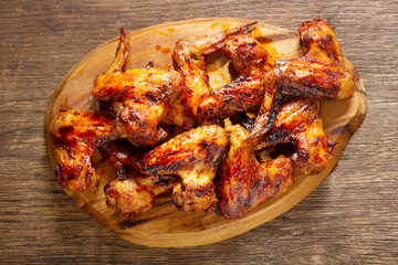 grilled chicken wings, top view