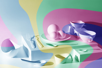 ilustracja nowoczesny design sztućców i białej zastawy stołowej z kolorowymi paskami graficznymi - 333537619