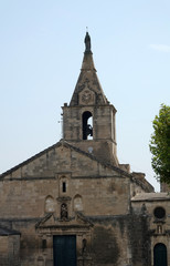 Fototapeta na wymiar Kirche Notre-Dame-de-la-Major in Arles