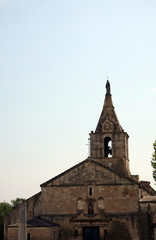 Fototapeta na wymiar Kirche Notre-Dame-de-la-Major in Arles