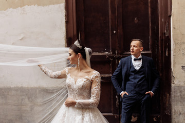 Amazing wedding couple on Italy street 