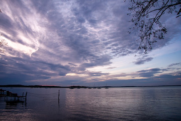 Naklejka premium sunset on the lake