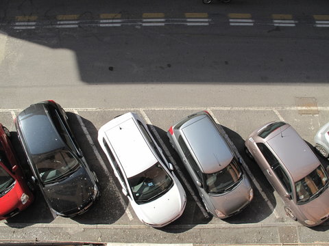 auto dall'alto in strada