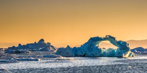 Eisberge bei Sonnenuntergang. Diskobucht, Westgrönland. © Uryadnikov Sergey