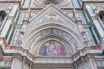 Fototapeta premium Dettagli facciata Cattedrale Santa Maria Del Fiore Firenze