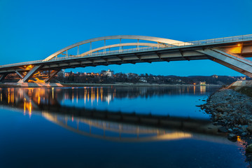 Fototapeta na wymiar Waldschlößchenbrücke Dresden, Deutschland