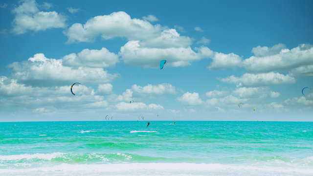 Kitesurfing Thailand Hua hin on a Sunny day