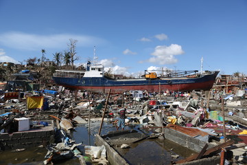 8 November 2013. Tacloban, Philippines.Typhoon Haiyan, known as Super Typhoon Yolanda in the...