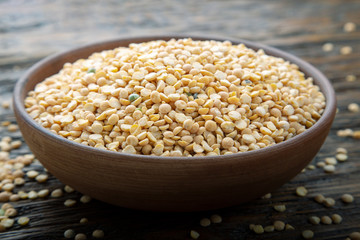 Yellow split peas used to make soup and pease pudding.