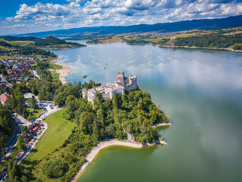 Lake Czorsztynskie Czorsztyn Niedzica Castle Dam Podhale Pieniny Tatry Zakopane
