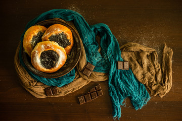  rolls with chocolate cream