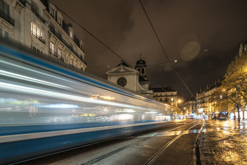Fototapeta na wymiar tram grenoblois