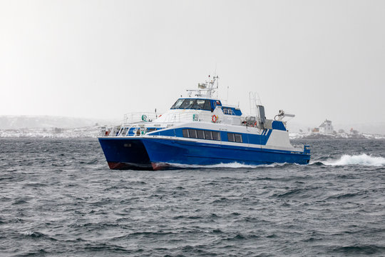 Fast speed passenger boat arrives in Brønnøysund in northern Norway