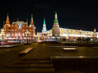 Fototapeta premium Manezhnaya Square, Kremlin and museum in Moscow