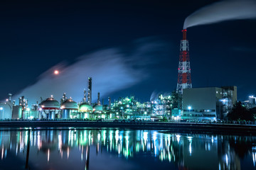 Fototapeta premium 四日市コンビナート 工場夜景