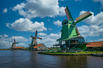 Fototapeta na wymiar Windmills in Zaanse Schans.