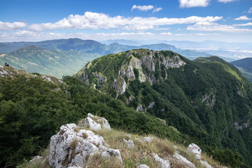 Fototapeta na wymiar view of the top of mount Accellica. Monti Picentini park, Campania, Italy
